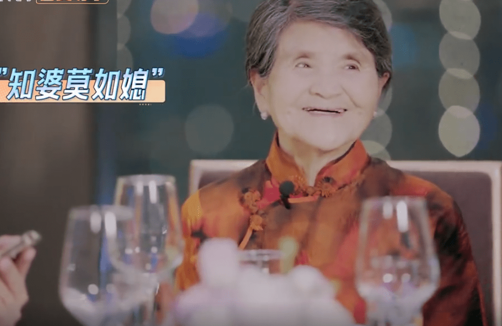 曝杨子黄圣依离开镜头关系很好,一、杨子与黄圣依，演艺圈的耀眼明星