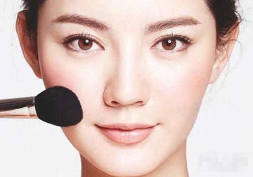 高效淡妆：淡妆的基本步骤有哪些 