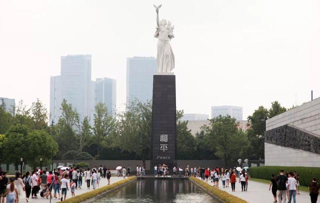 和平广场突发事件：和平广场开业时间 